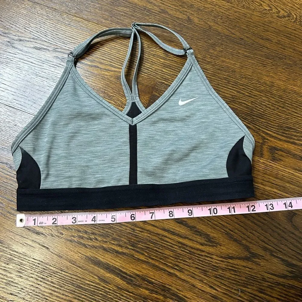 Nike Women's Gray Sports Bra - Size Small